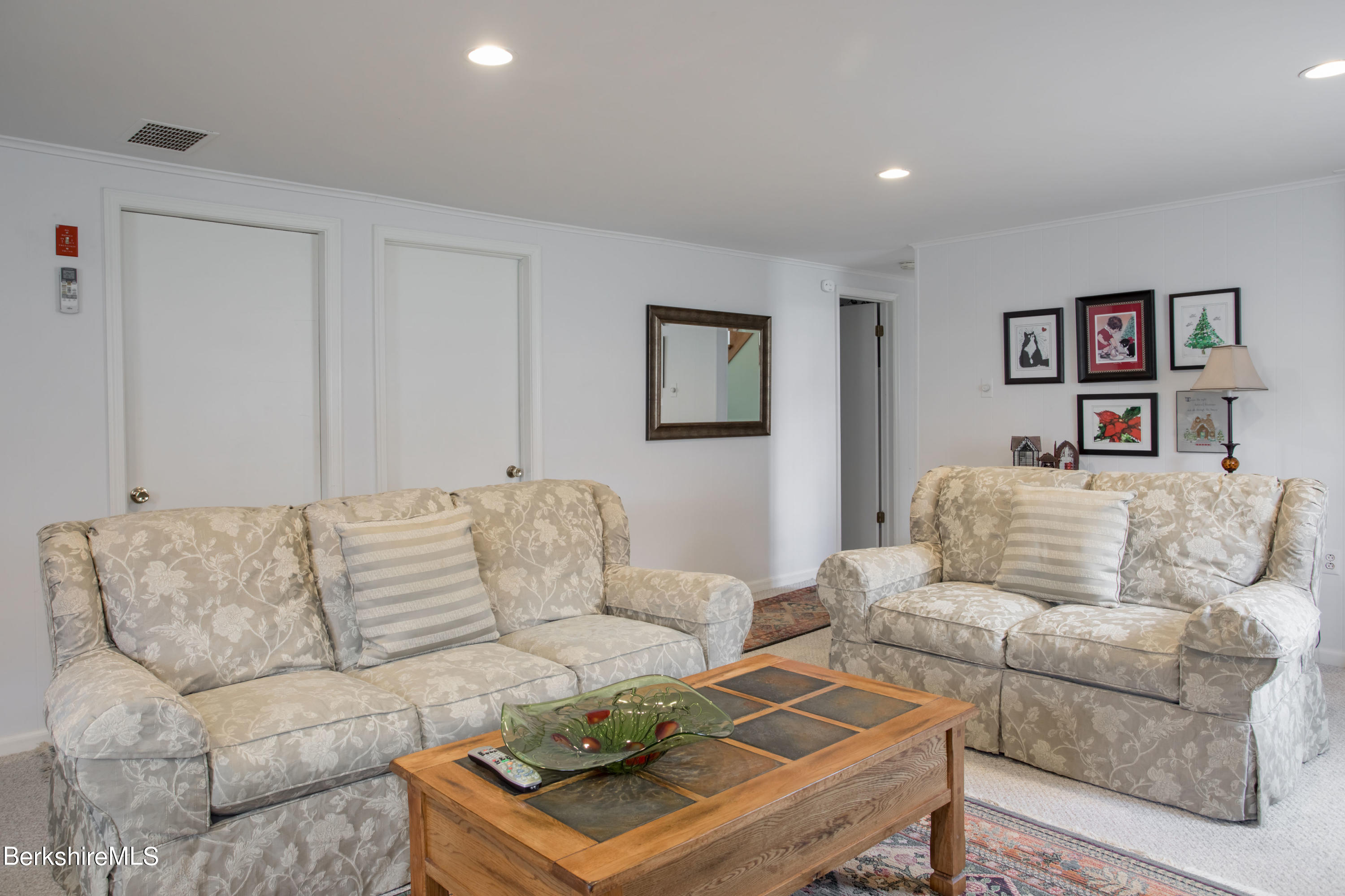 325 State Road Great Barrington, MA 01230 - Photo 20 of 28 325StateRd.31