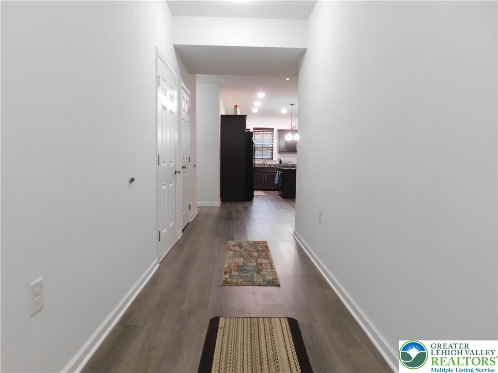 1047 Cetronia Road, Unit 3 Breinigsville, PA 18031 - Photo 3 of 19