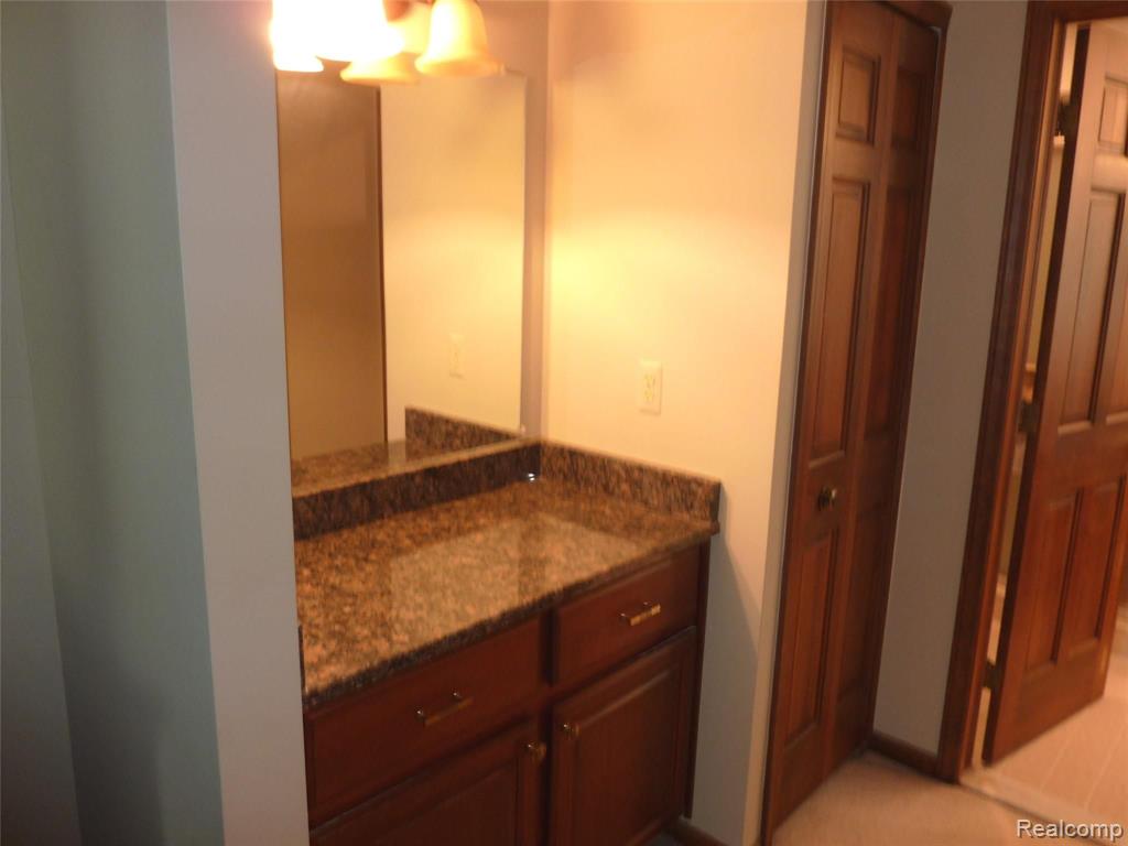 3421 Summit Ridge Drive Rochester Hills, MI 48306 - Photo 40 of 58