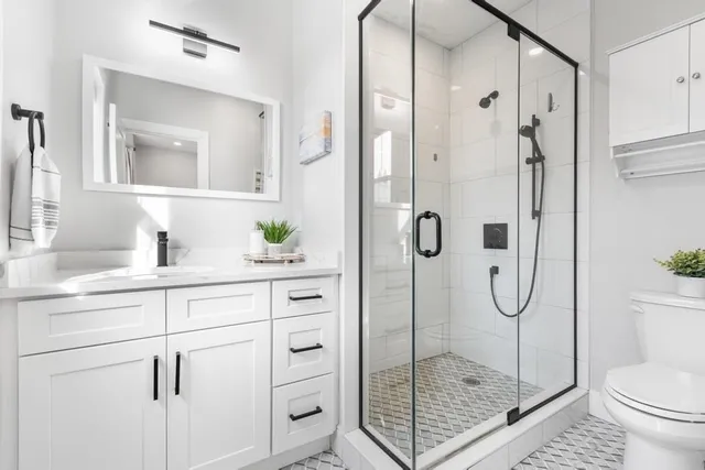 $3,900 | 176 West Seventh Street, Unit 2, Boston, MA 02127