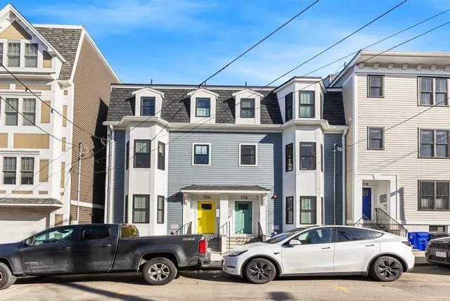 $3,900 | 176 West Seventh Street, Unit 2, Boston, MA 02127