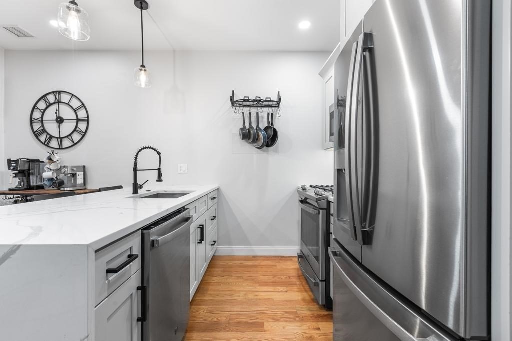 176 West Seventh Street, Unit 2 Boston, MA 02127 - Photo 4 of 22