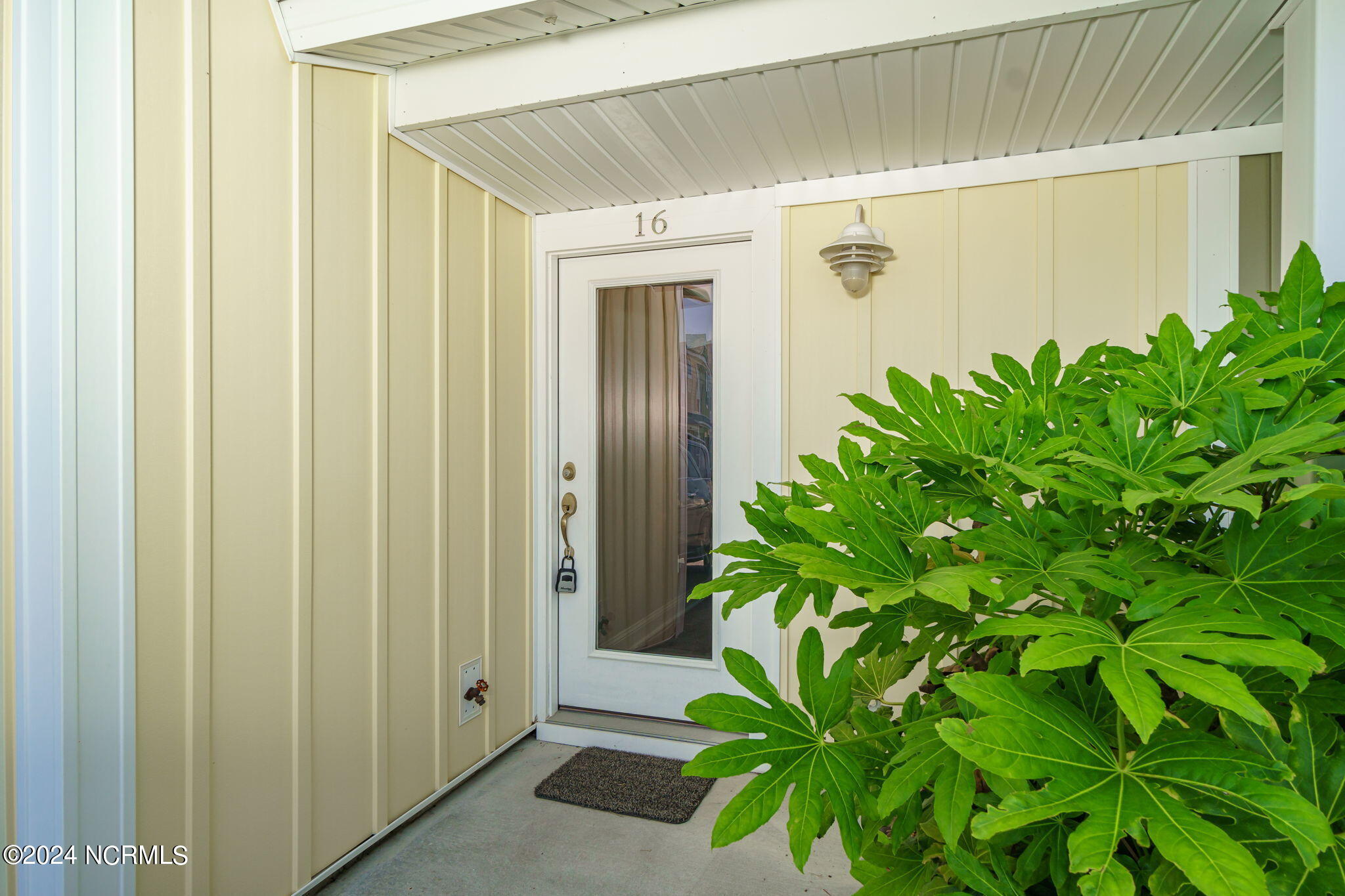 2800 West Fort Macon Road, Unit 16 Atlantic Beach, NC 28512 - Photo 37 of 62 Covered entrance to villa 16