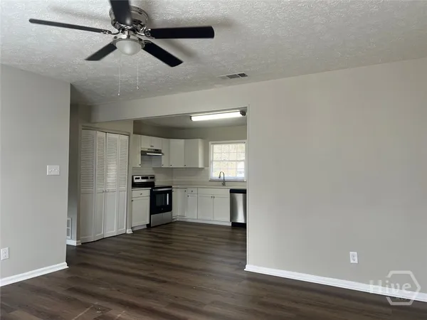 $1,575 | 1695 East Broad Street, Athens, GA 30601