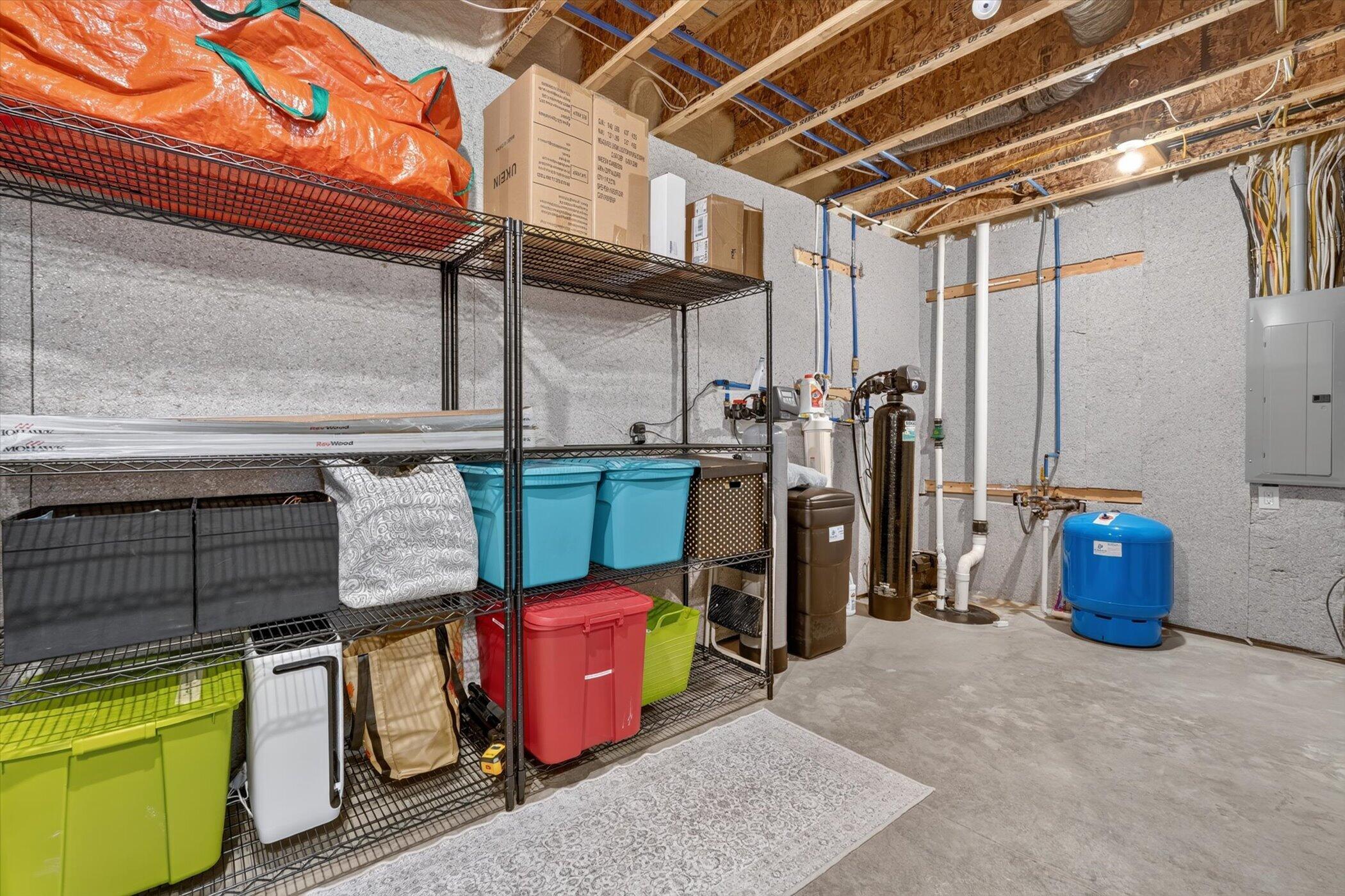 7895 Oak Grove Road Howell, MI 48855 - Photo 55 of 83 56-7895-Oak-Grove-Rd-WindowStill-Photogr