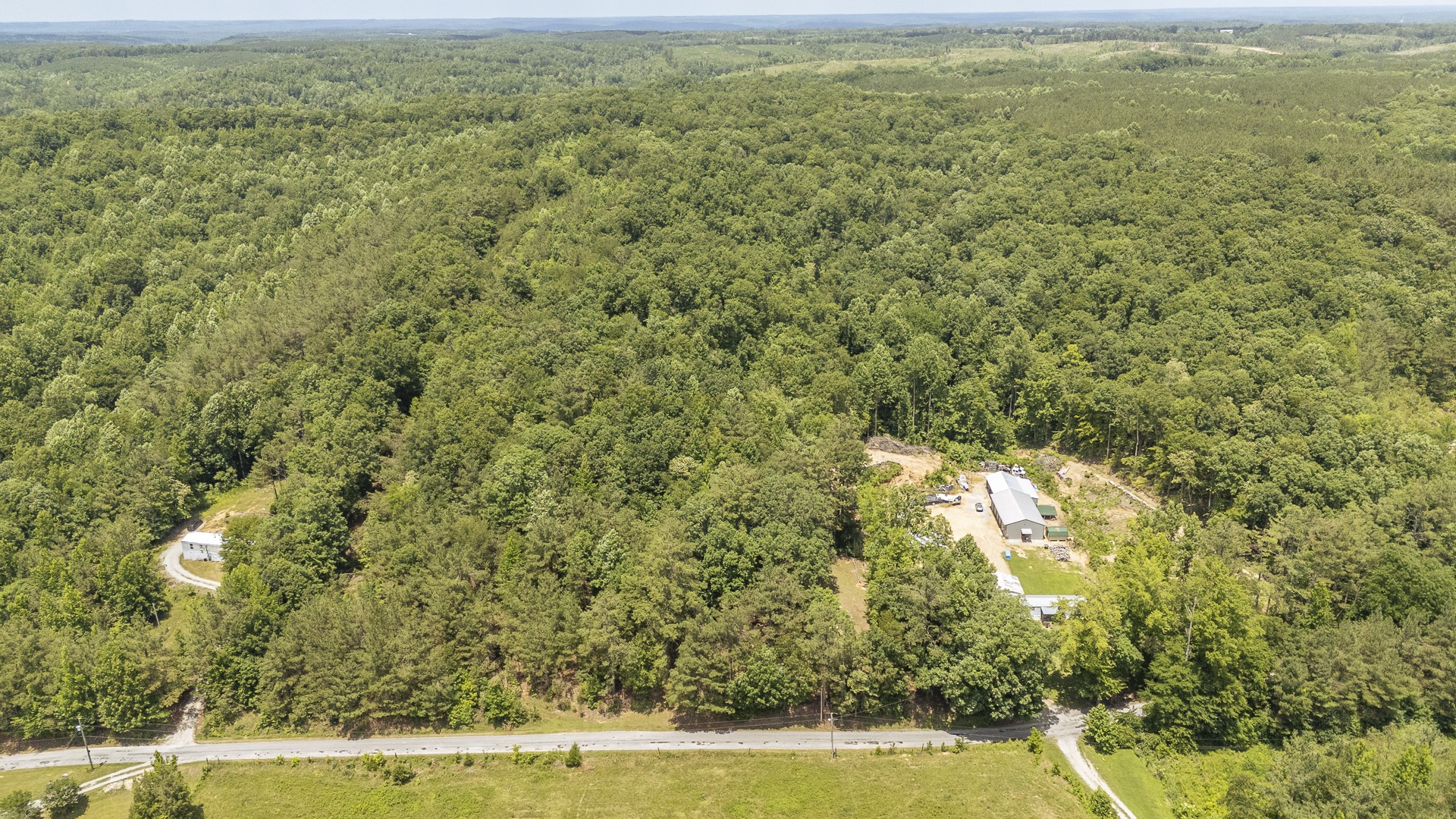 912 Simmons Branch Road Waynesboro, TN 38485 - Photo 4 of 21