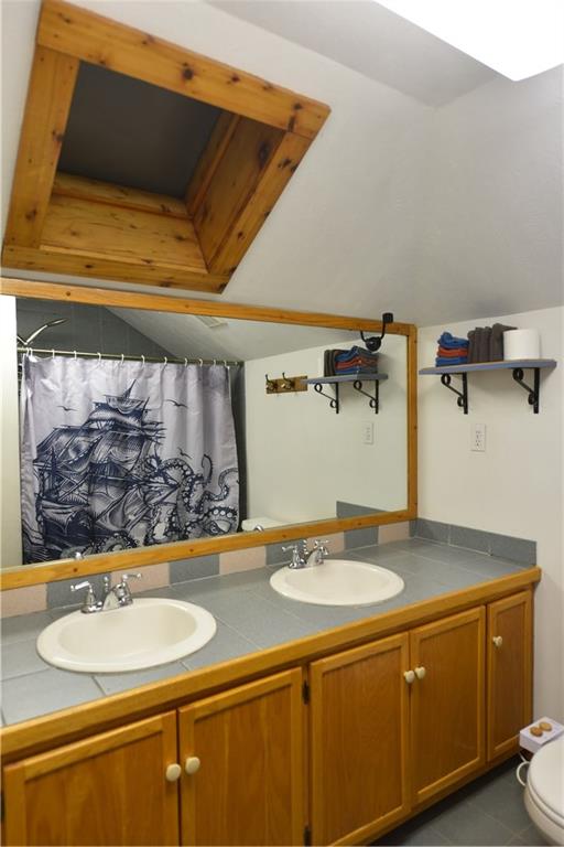 516 Braddock Road Pittsburgh, PA 15221 - Photo 13 of 16