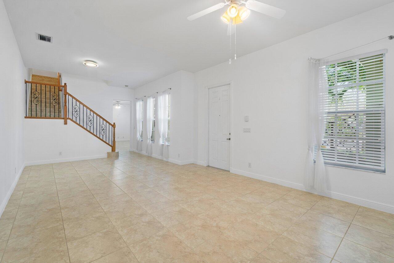 8209 Northwest 8th Way Boca Raton, FL 33487 - Photo 15 of 32 013-8209Northwest8Way-BocaRaton-FL-33487
