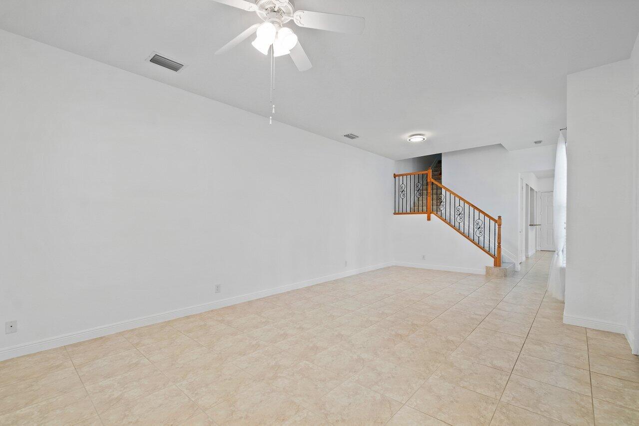 8209 Northwest 8th Way Boca Raton, FL 33487 - Photo 16 of 32 014-8209Northwest8Way-BocaRaton-FL-33487