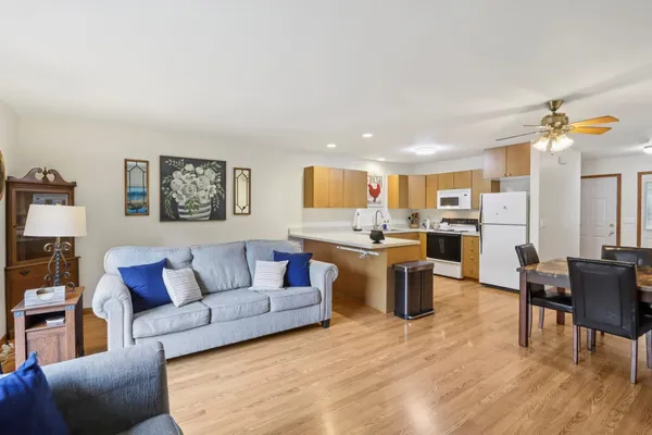 457 Bowlavard Avenue, Unit 2, Belleville, WI 53508