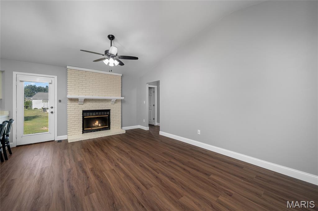 1157 Spencer Road St. Peters, MO 63376 - Photo 4 of 16 Gallery Image 4