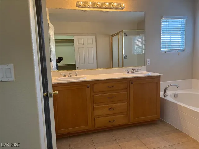 $2,300 | 8690 West Diamond Sand Avenue, Las Vegas, NV 89178