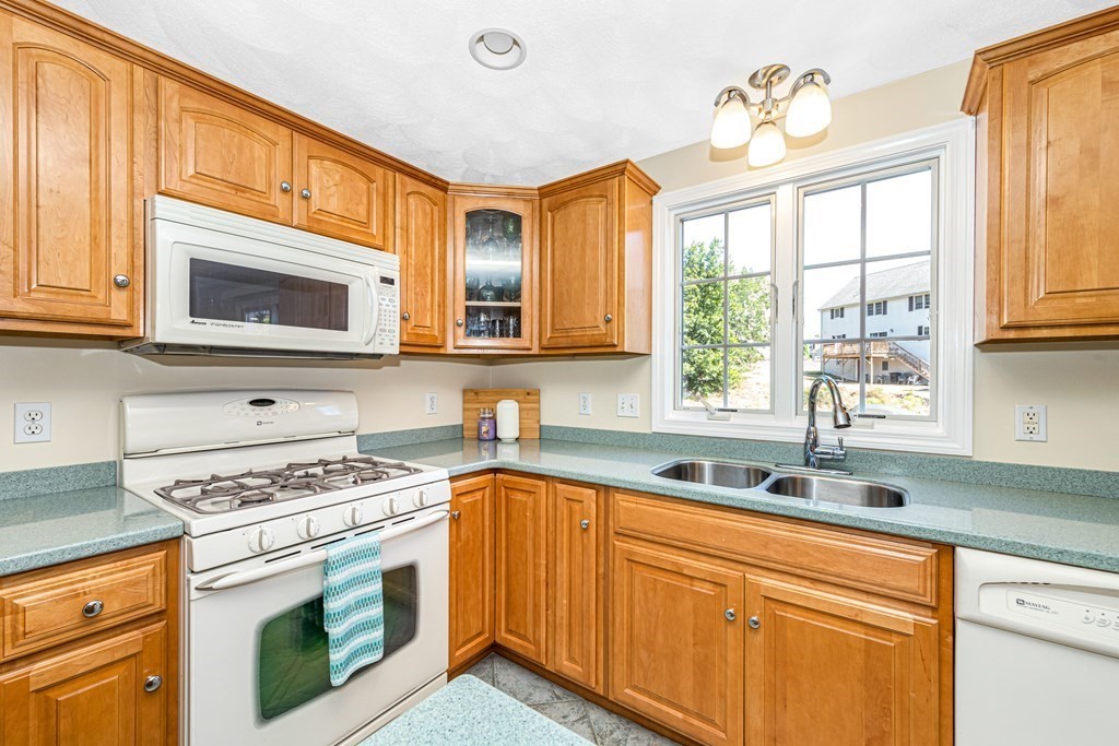 3 Hitching Hill Road Saugus, MA 01906 - Photo 16 of 42 Gallery Image 16