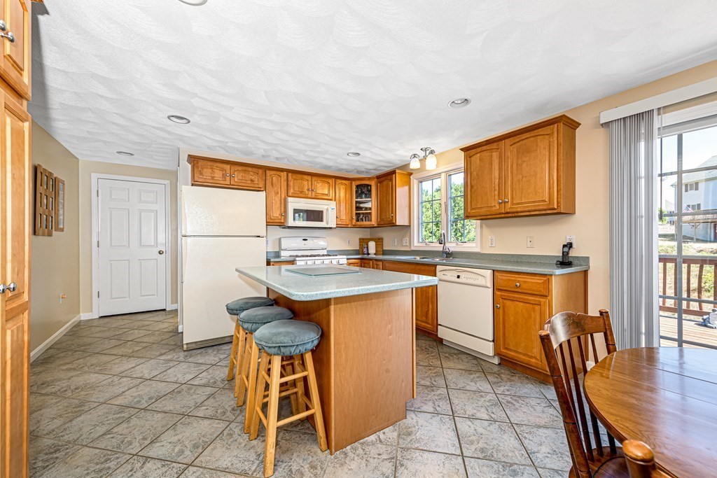 3 Hitching Hill Road Saugus, MA 01906 - Photo 20 of 42 Gallery Image 20