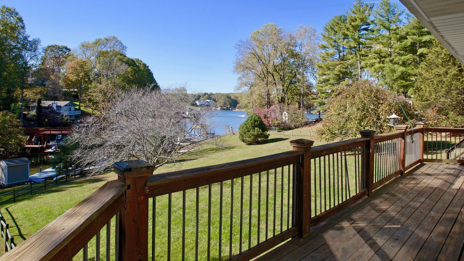 104 Mockingbird Hill Road Moneta, VA 24121 - Photo 2 of 52 Great park like setting