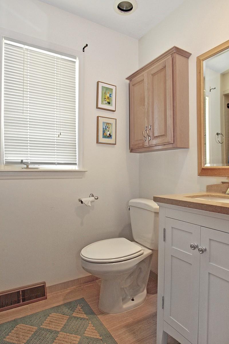 104 Mockingbird Hill Road Moneta, VA 24121 - Photo 33 of 52 Bathroom