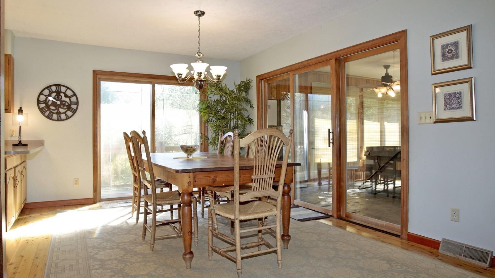 104 Mockingbird Hill Road Moneta, VA 24121 - Photo 42 of 52 Main Level Dining