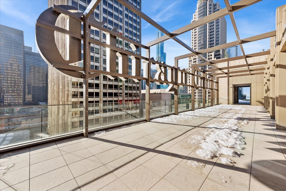 435 North Michigan Avenue, Unit 503 Chicago, IL 60611 - Photo 38 of 48
