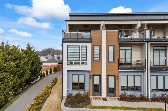 $565,000 | 430 Forrest Avenue, Gainesville, GA 30501