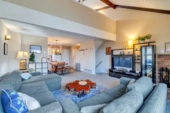 $345,000 | 69 Cross Country Lane, Tannersville, PA 18372