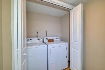 a picture of a bench in a floor