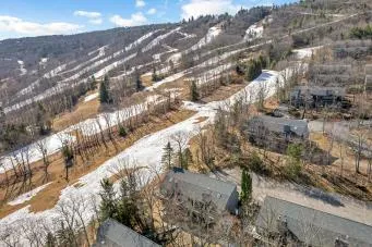 $345,000 | 69 Cross Country Lane, Tannersville, PA 18372