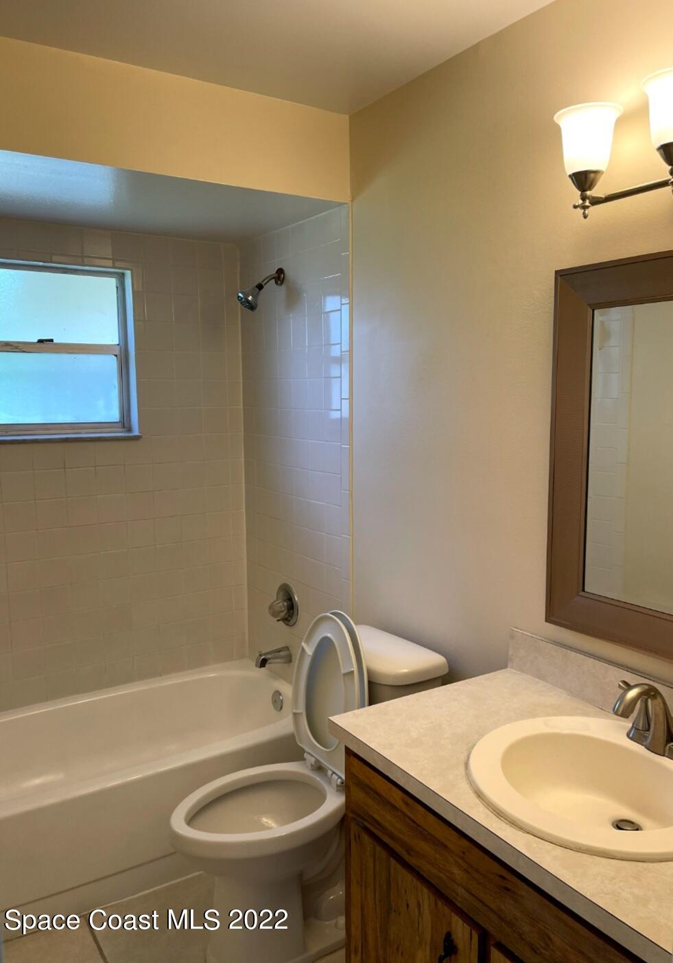 2012 Beekman Street Northeast Palm Bay, FL 32905 - Photo 11 of 16 Screenshot_20220407-103247_Gallery
