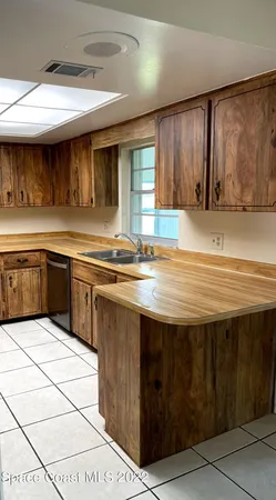 $2,000 | 2012 Beekman Street Northeast, Palm Bay, FL 32905