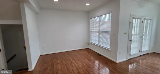 $2,950 | 20544 Blue Heron Terrace, Sterling, VA 20165