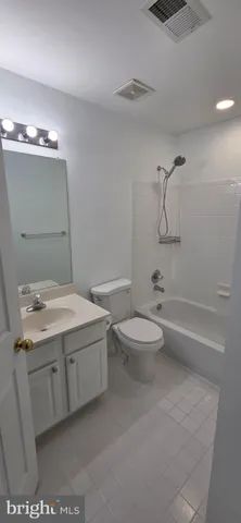 $2,950 | 20544 Blue Heron Terrace, Sterling, VA 20165