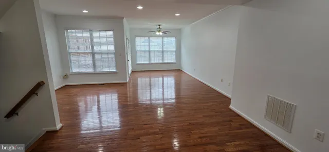 $2,950 | 20544 Blue Heron Terrace, Sterling, VA 20165