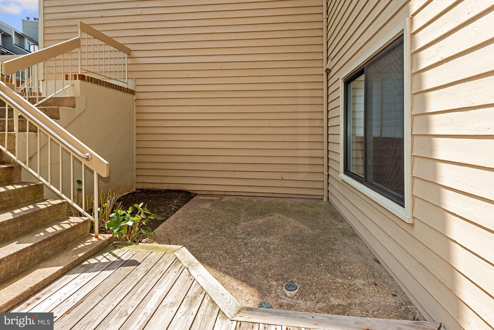 11244 Harbor Court Reston, VA 20191 - Photo 4 of 26 Gallery Image 4