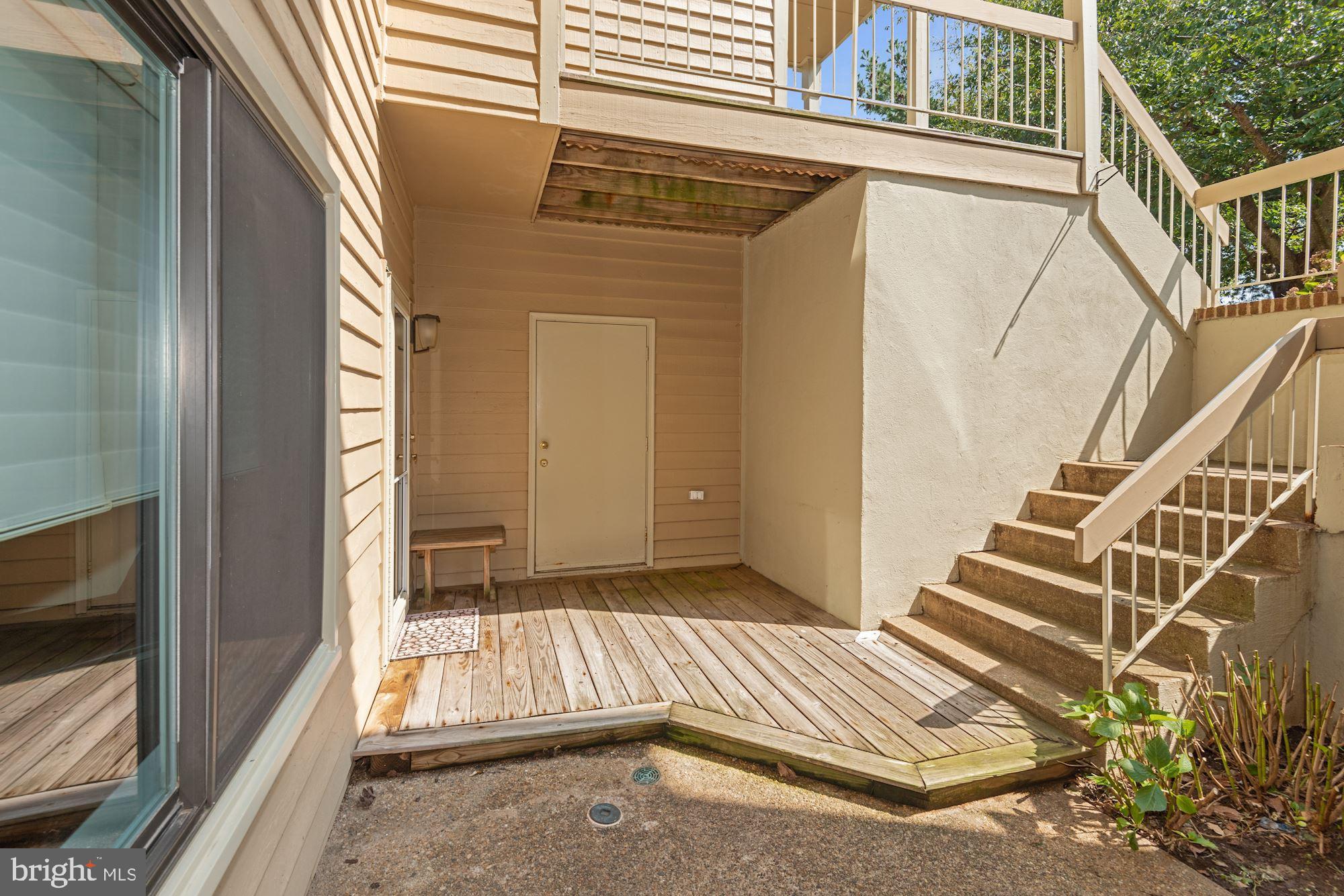11244 Harbor Court Reston, VA 20191 - Photo 5 of 26 Gallery Image 5