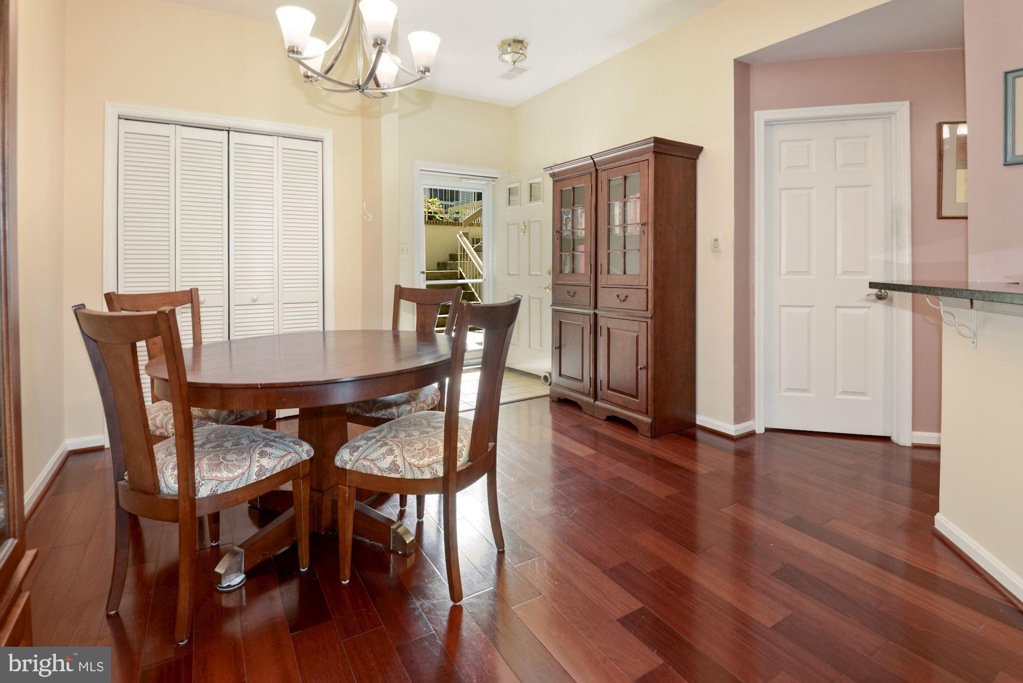 11244 Harbor Court Reston, VA 20191 - Photo 6 of 26 Gallery Image 6