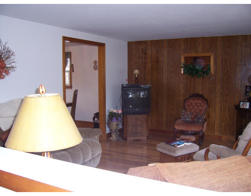 19 Kipling Road Weymouth, MA 02190 - Photo 3 of 13 Gallery Image 3