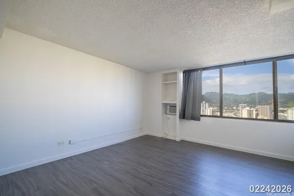 $1,700 | 444 Niu Street, Unit 2412, Honolulu, HI 96815