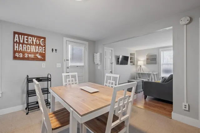 $2,100 | 526 Hevey Street, Unit 4, Manchester, NH 03102