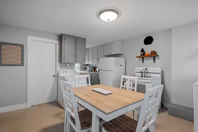 $2,100 | 526 Hevey Street, Unit 4, Manchester, NH 03102