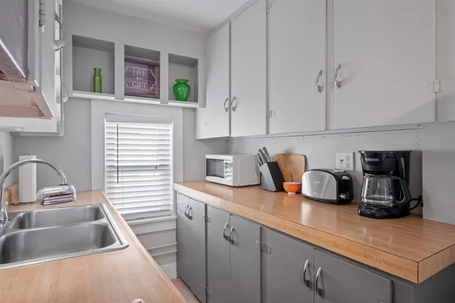 $2,100 | 526 Hevey Street, Unit 4, Manchester, NH 03102