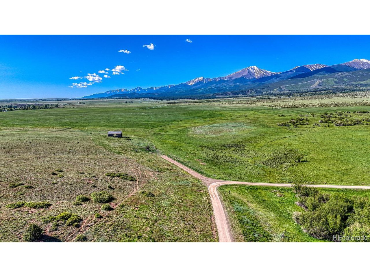 500 Two Creeks Cotopaxi, CO 81223 - Photo 9 of 50 a view of a big room with lots of green space