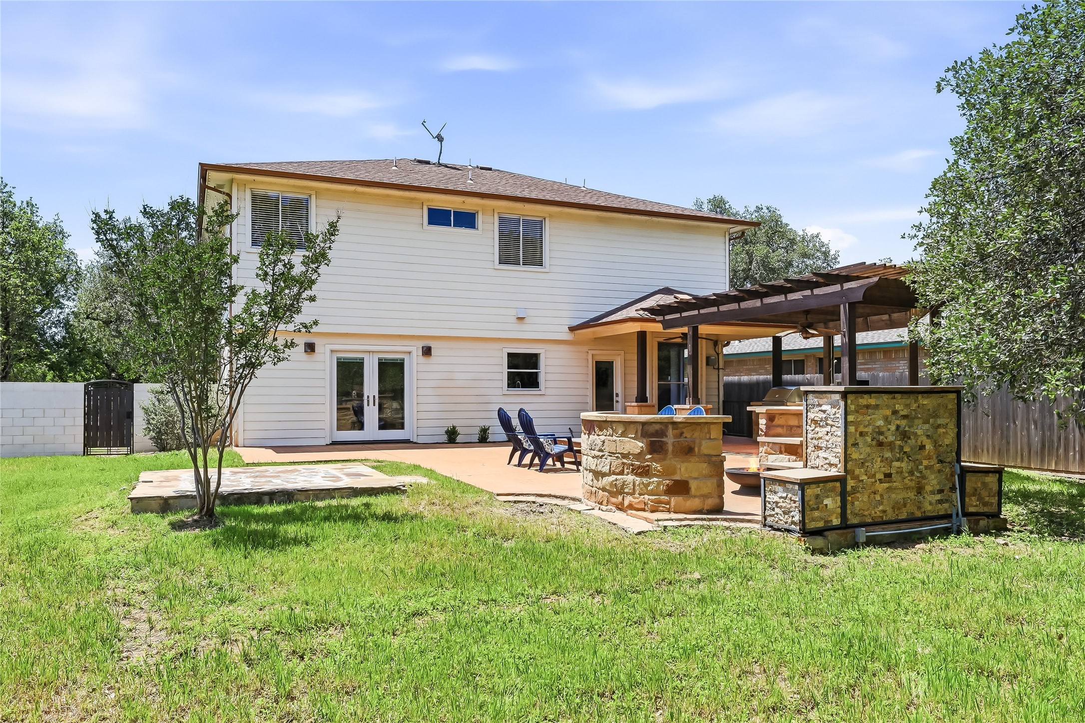 4400 Chickasaw Court Austin, TX 78749 - Photo 32 of 36 Concrete pad ready for a hot tub or cowboy pool