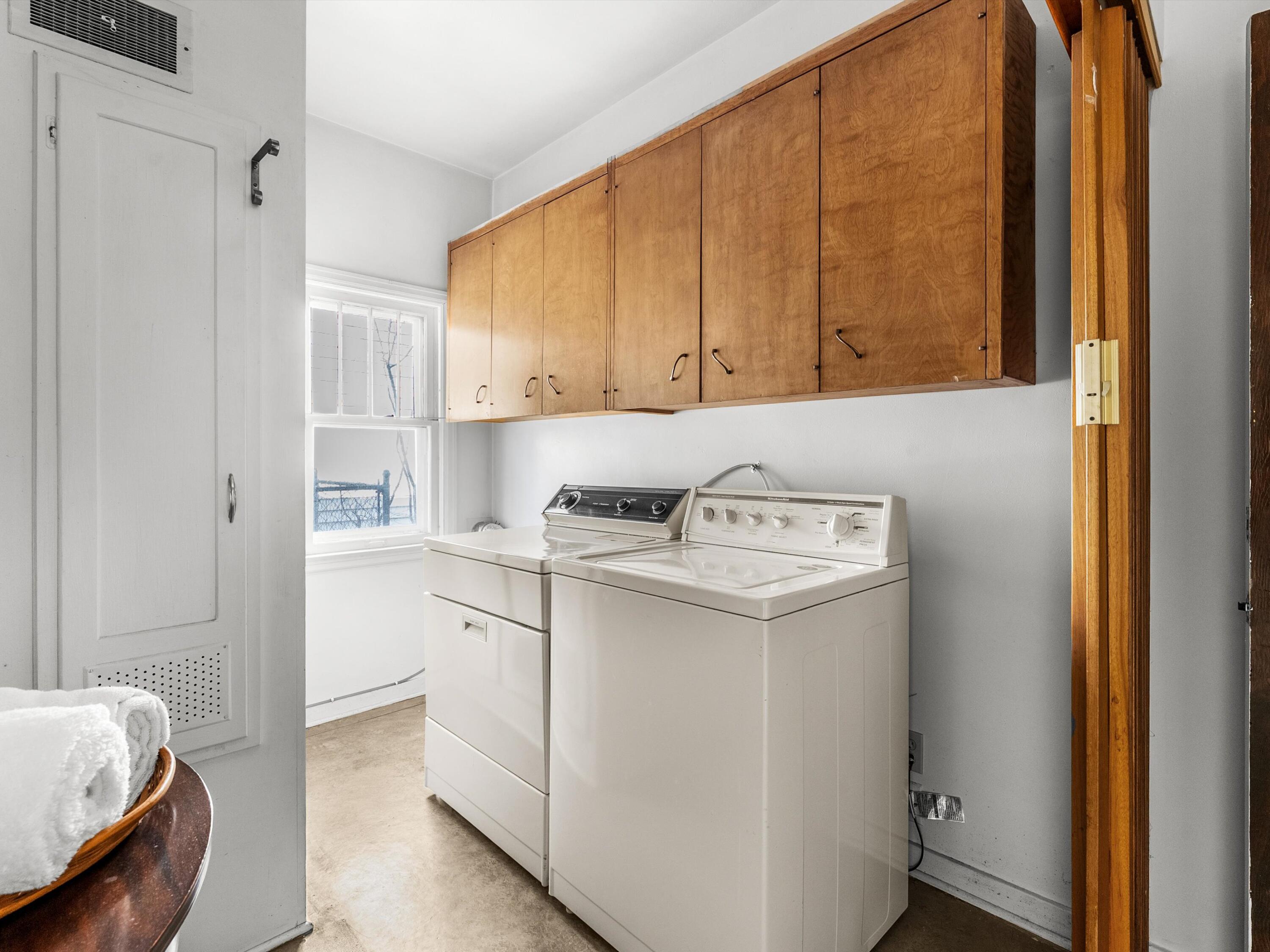 904 North 9th Street Manitowoc, WI 54220 - Photo 23 of 40 1st Floor Laundry