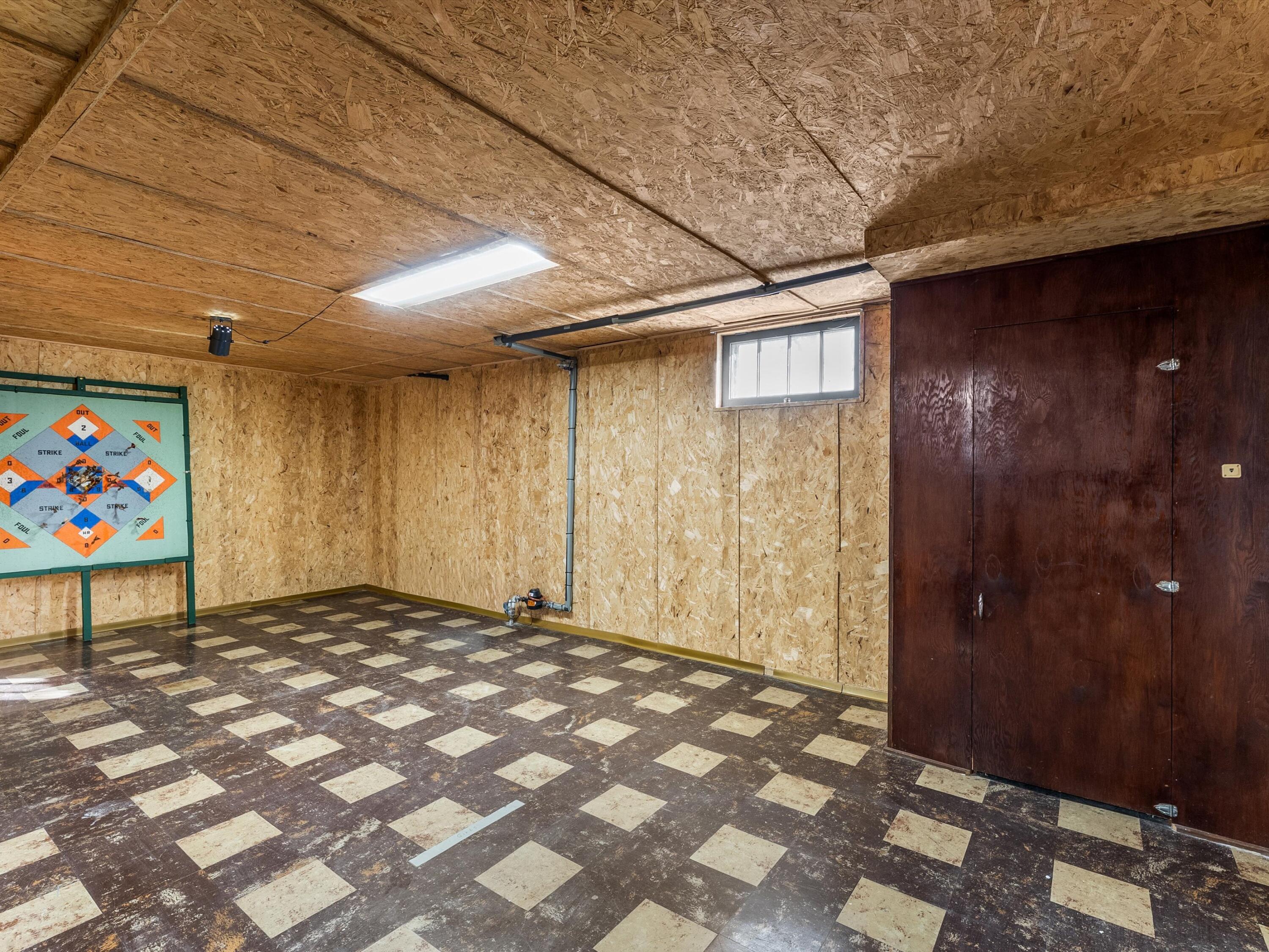 904 North 9th Street Manitowoc, WI 54220 - Photo 32 of 40 Rec Room