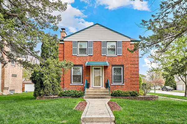 $415,000 | 2357 South 3rd Avenue, North Riverside, IL 60546