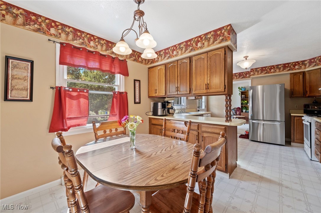 5196 Chippewa Road Medina, OH 44256 - Photo 12 of 26 Eat in Kitchen