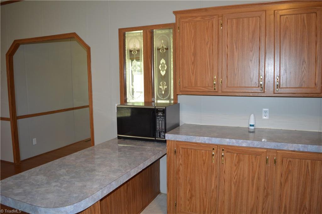 5107 Highway 704 Sandy Ridge, NC 27046 - Photo 11 of 28