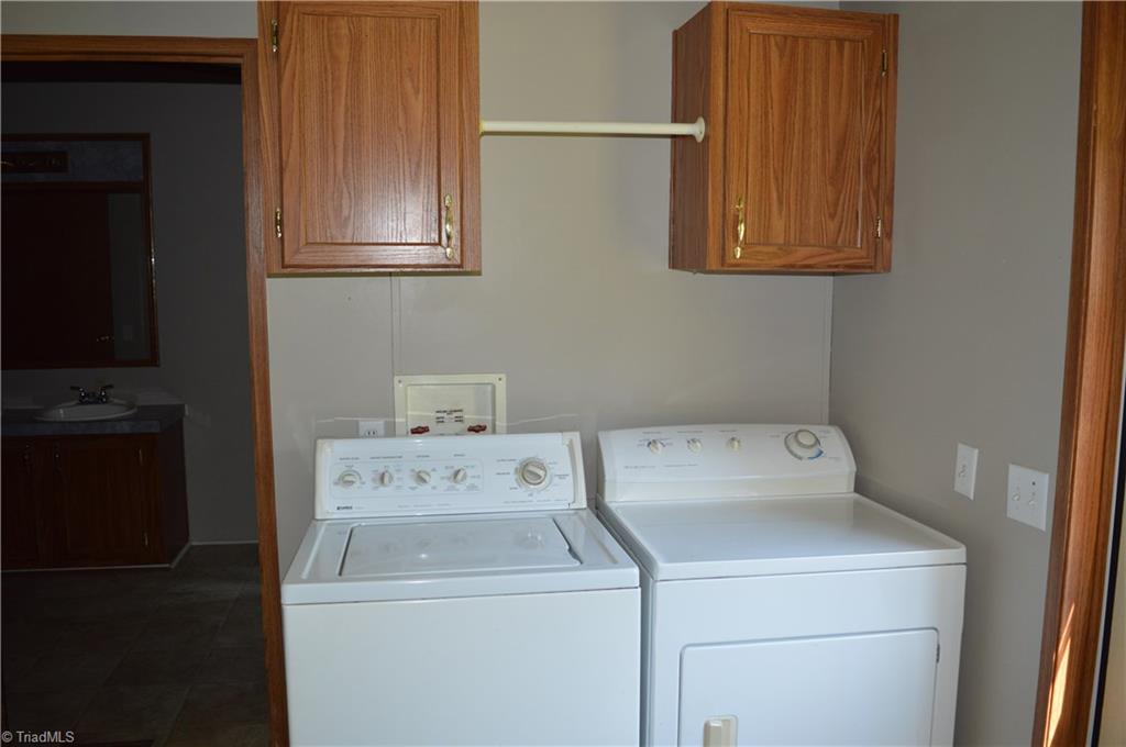 5107 Highway 704 Sandy Ridge, NC 27046 - Photo 13 of 28