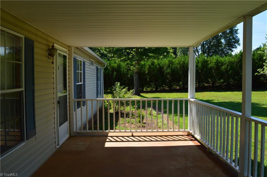 5107 Highway 704 Sandy Ridge, NC 27046 - Photo 4 of 28