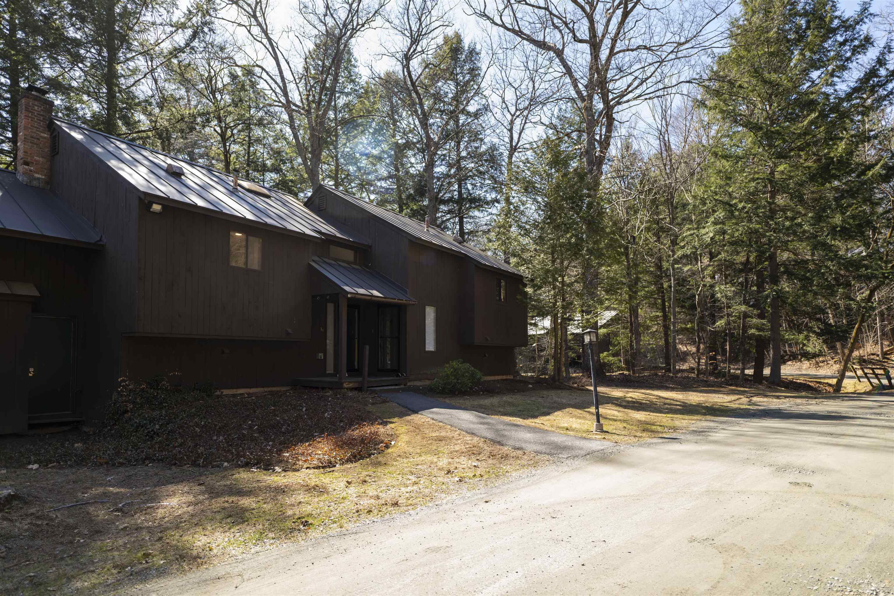 1299 Quechee Main Street, Unit 1B Hartford, VT 05059 - Photo 2 of 34
