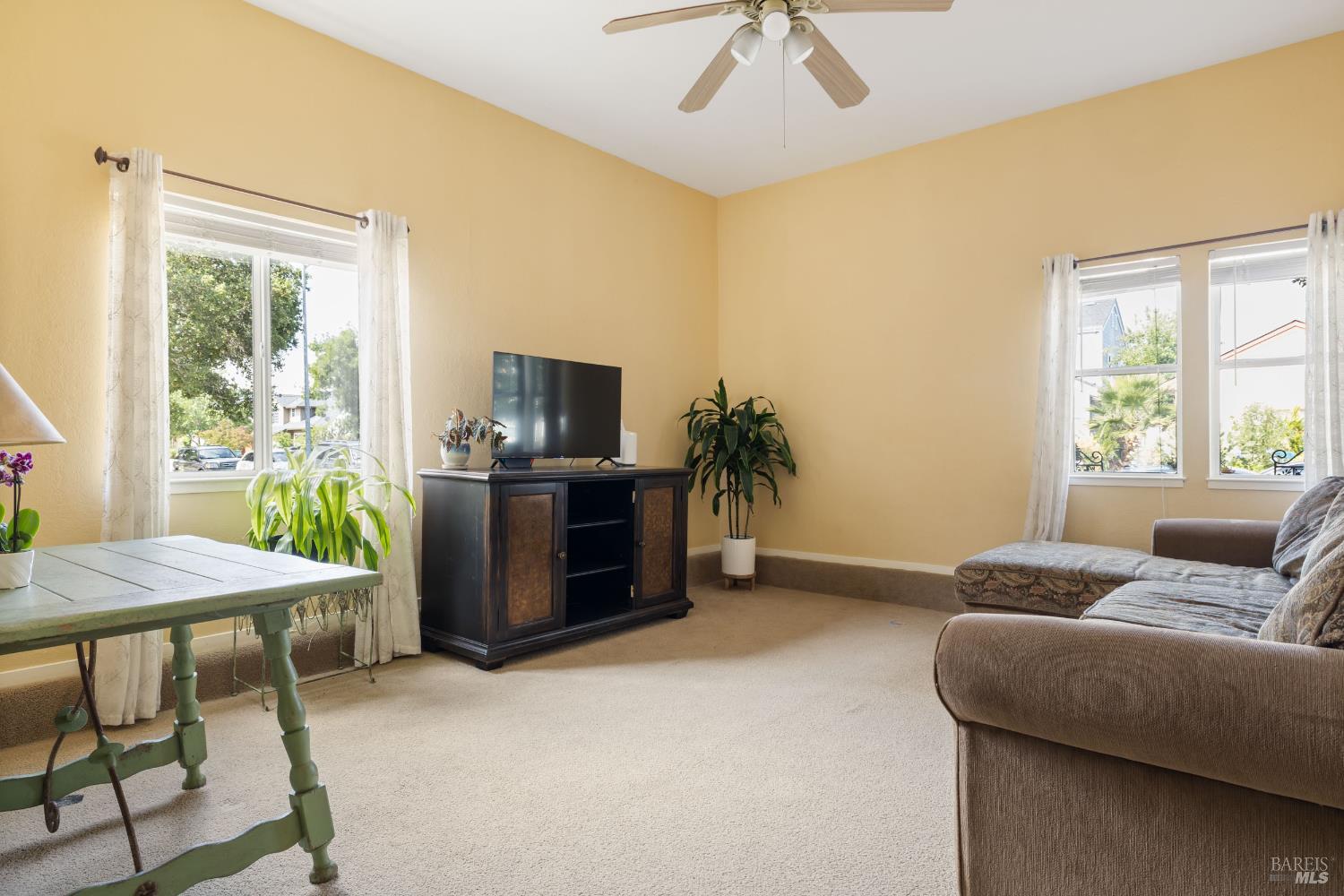 2170 Bock Street Santa Rosa, CA 95403 - Photo 7 of 27